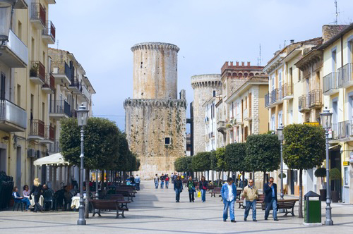 “Scorci del Novecento Fondano”: Domenica 6 Aprile 2014, ore 18.00 – Castello Caetani