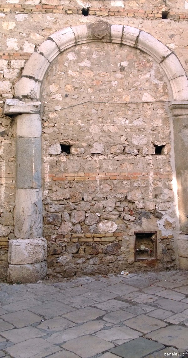 La Porta Vescovo nella storia di Fondi da una ricerca dello storico Emidio Quadrino