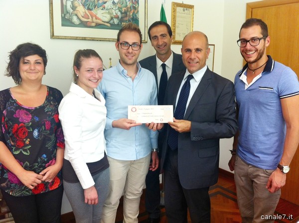 Il Rotaract dona 500 euro per finalità sociali