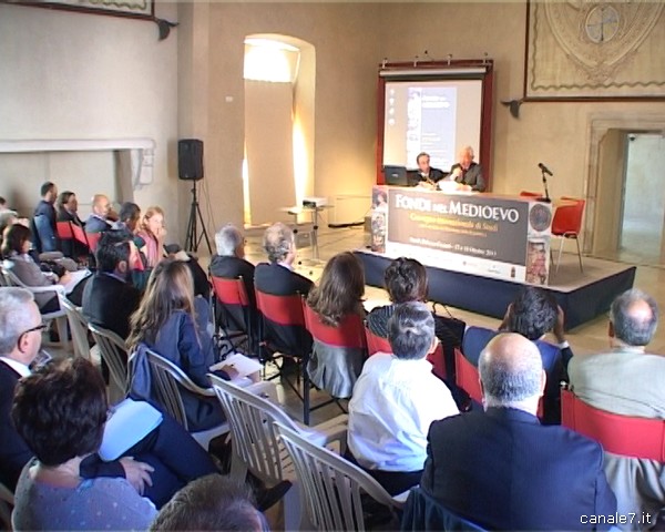 INTERVISTE CONVEGNO FONDI NEL MEDIOEVO 01_comp