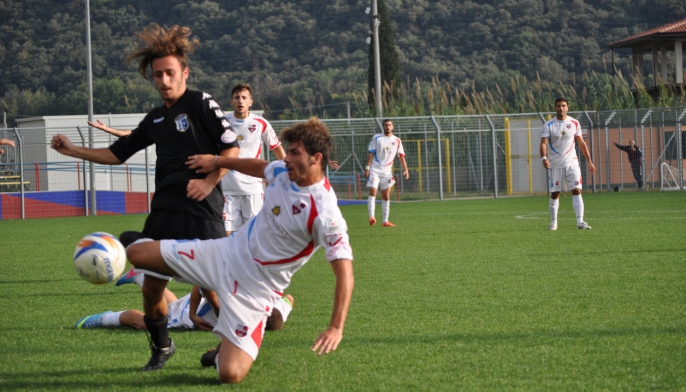 Calcio, Pareggio per il Fondi: 0-0 con la NSM Mole Marino