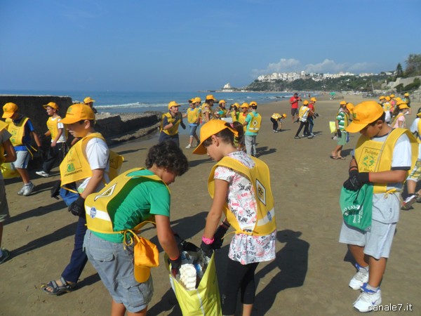 Sperlonga partecipa Puliamo Il mondo 2013