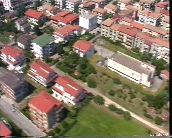 Esplode condotta fognaria lungo l’Appia